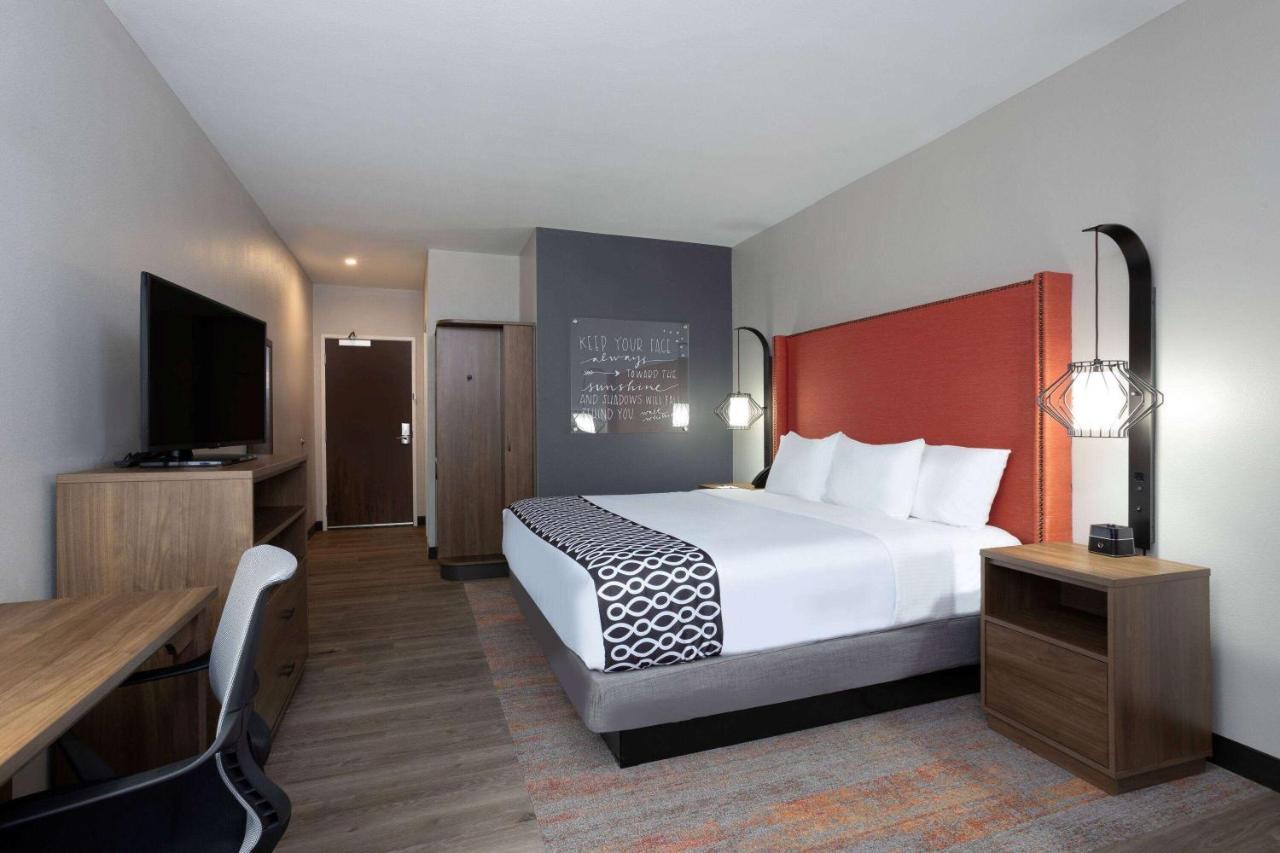 La Quinta Inn & Suites By Wyndham Pflugerville Eksteriør billede