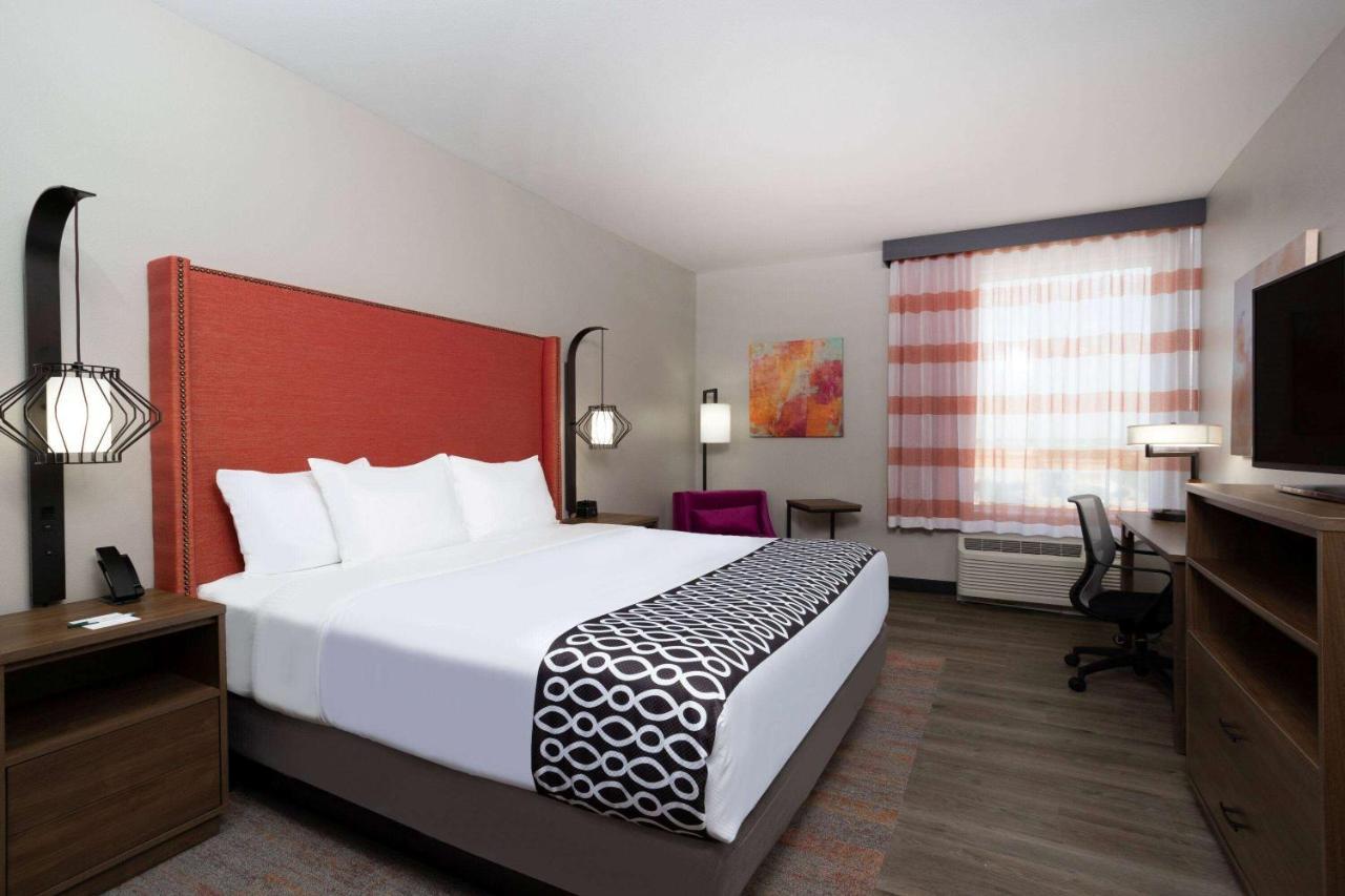 La Quinta Inn & Suites By Wyndham Pflugerville Eksteriør billede