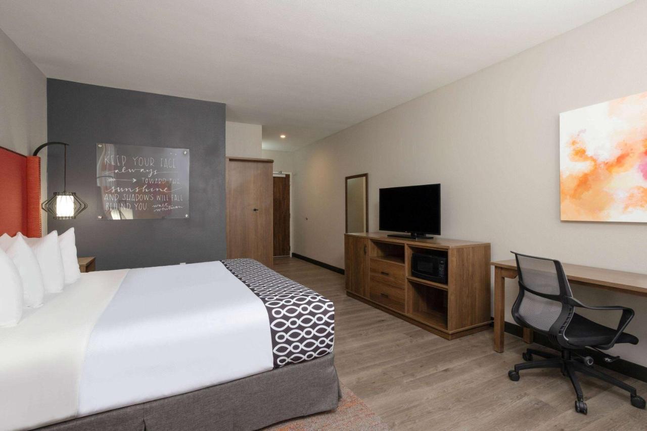 La Quinta Inn & Suites By Wyndham Pflugerville Eksteriør billede