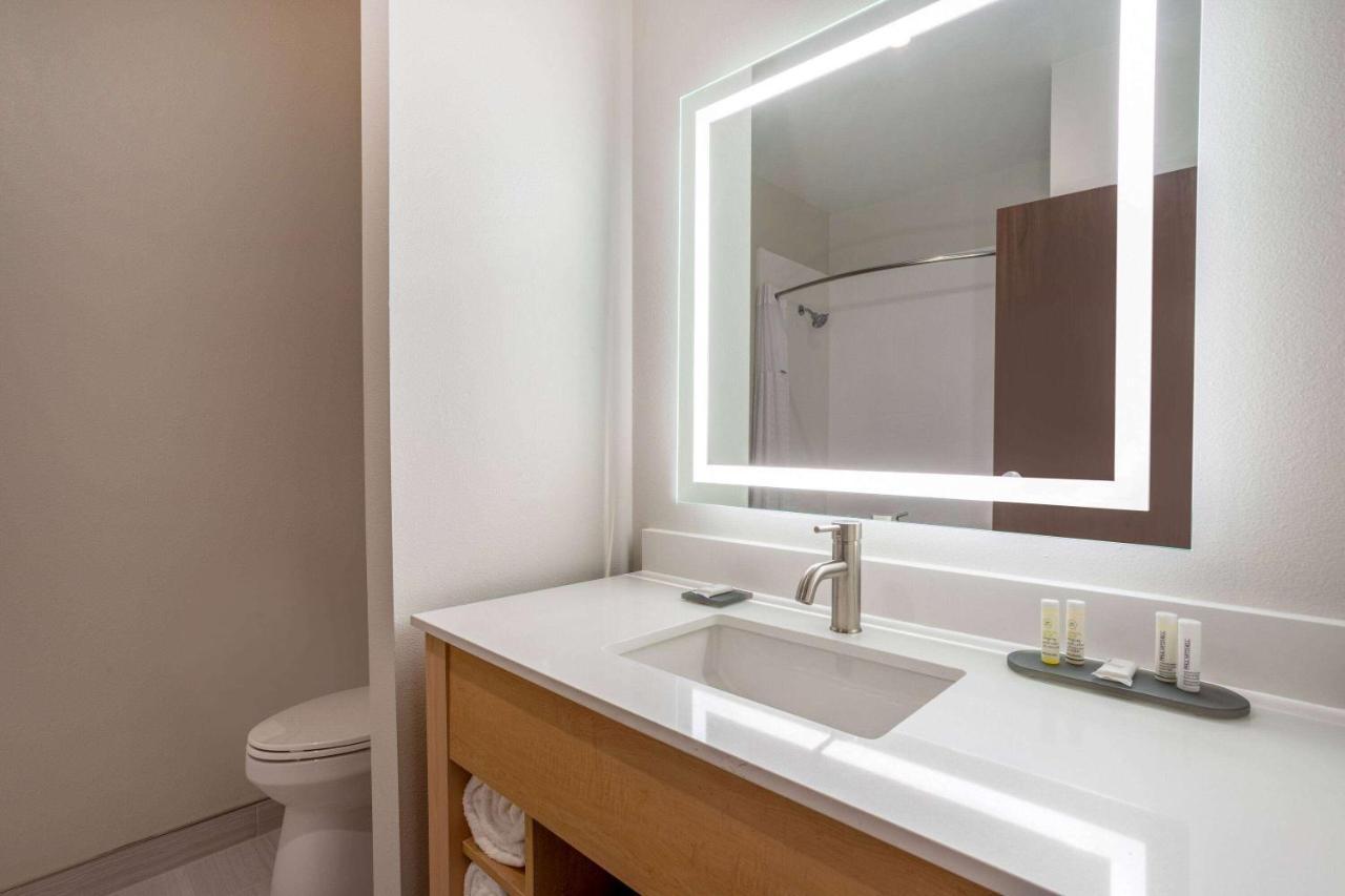 La Quinta Inn & Suites By Wyndham Pflugerville Eksteriør billede