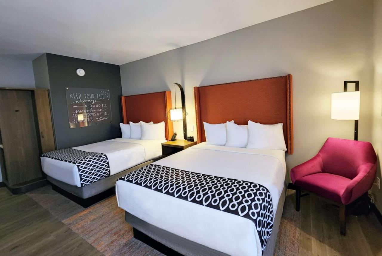 La Quinta Inn & Suites By Wyndham Pflugerville Eksteriør billede